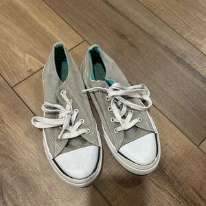 Girls Gray Canvas Sneakers